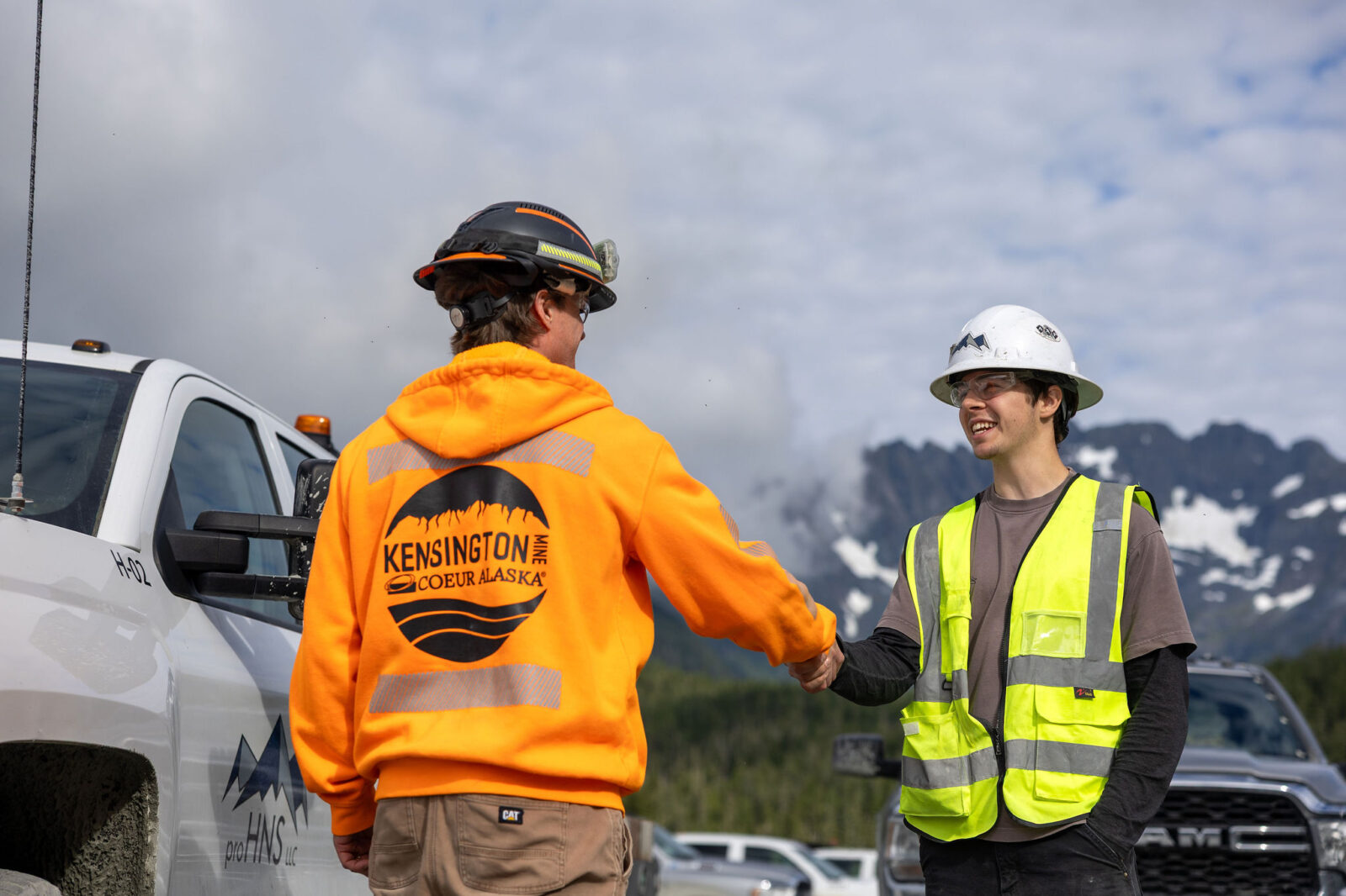 proHNS civil engineer, Jimmy Spriggs, greets Kensington's Senior Safety Trainer with a smile and handshake.